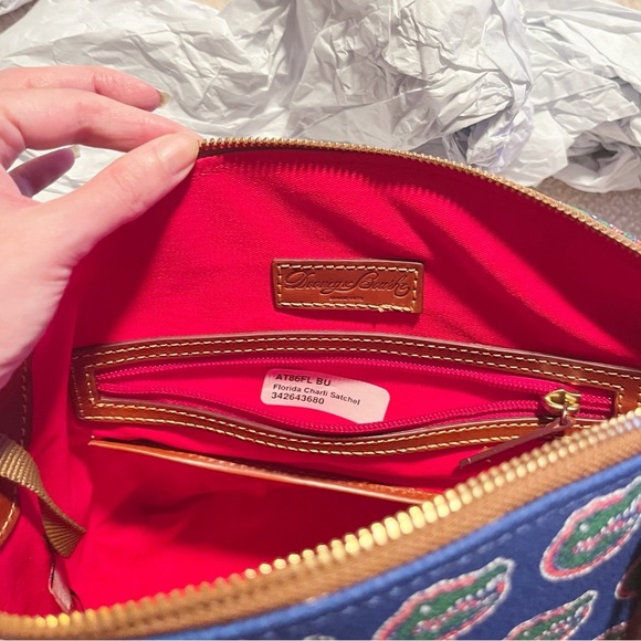 Dooney & Bourke Womens Florida Gators Coated Canvas Convertible Handbag Purse - Picture 3 of 16